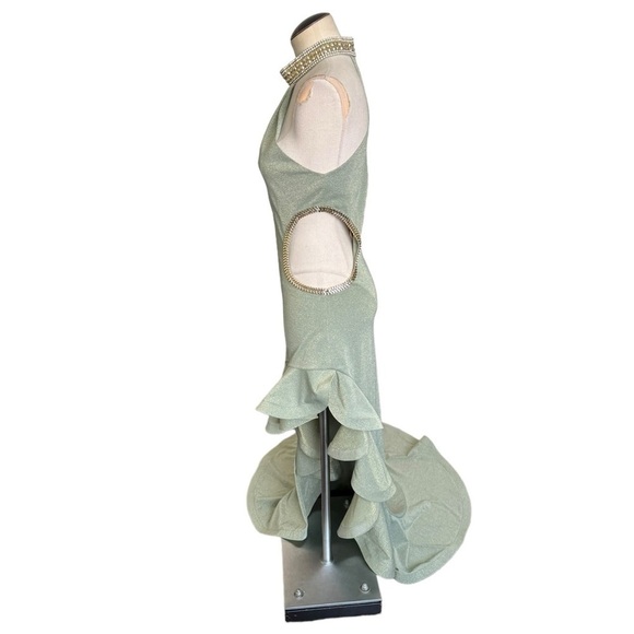 Bronx and Banco Runway X REVOLVE Nefertiti Gown in Menthol - Picture 8 of 17